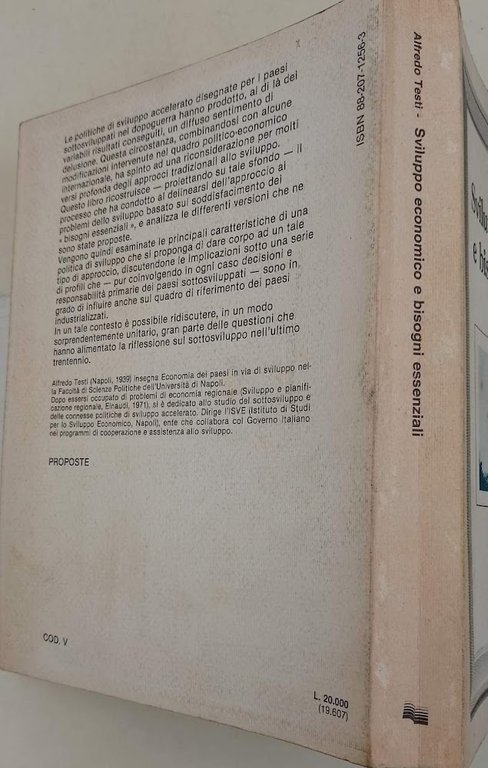SVILUPPO ECONOMICO E BISOGNI ESSENZIALI(1988)