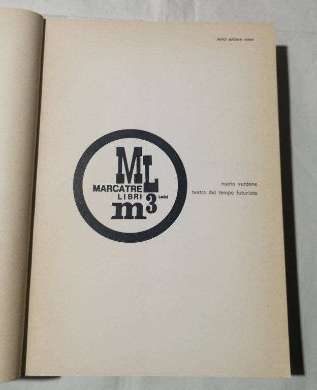 Teatro del tempo futurista