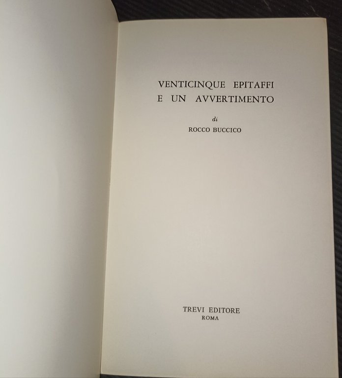 Venticinque epitaffi e un avvertimento | Immagine Gallery 2