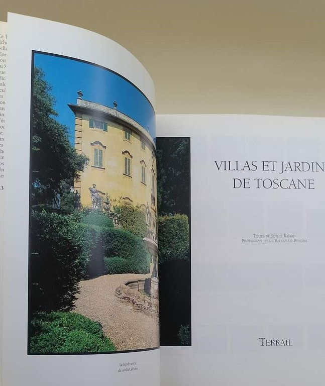 VILLAS ET JARDINS DE TOSCANE(1992)