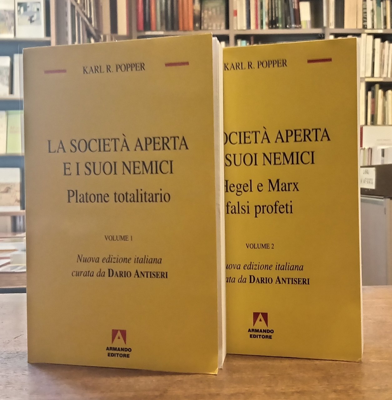 LA SOCIETA' APERTA E I SUOI NEMICI. 1. Platone totalitario. …