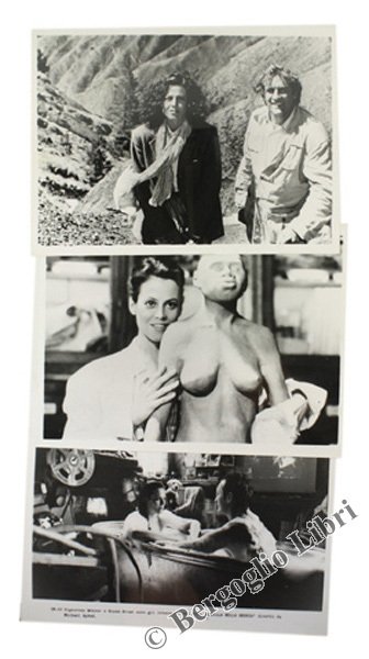SIGOURNEY WEAVER: TRE FOTO ORIGINALI DAL SET.
