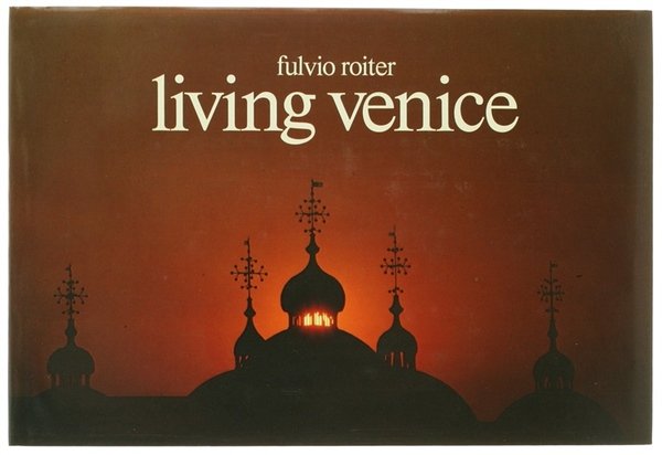 LIVING VENICE.