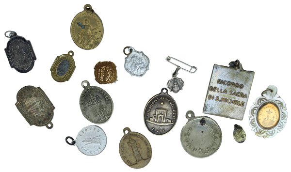 SANTUARI PIEMONTESI: 15 antiche medagliette religiose ricordo