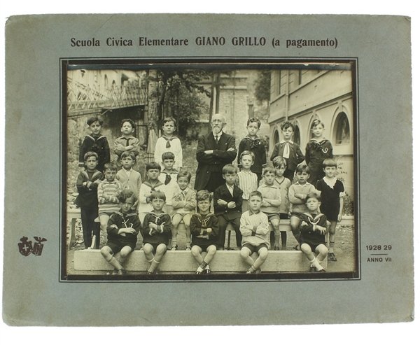 FOTO DELLA PRIMA CLASSE ELEMENTARE. Anno scolastico 1928-29 Anno VII.