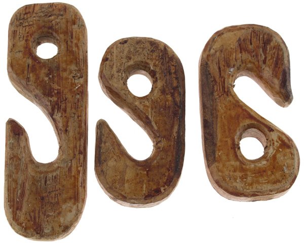 TRE GANCI DI LEGNO SCOLPITI A MANO. | Immagine Gallery 7