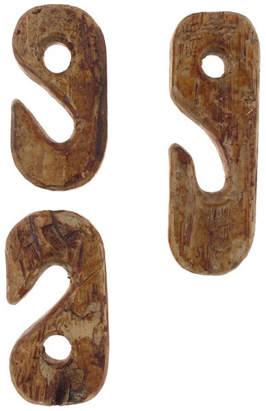 TRE GANCI DI LEGNO SCOLPITI A MANO. | Immagine Gallery 3