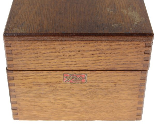 CASSETTA SCHEDARIO CON 700 SCHEDE DI OPERE BIBLIOGRAFICHE DI REFERENZA. | Immagine Gallery 9