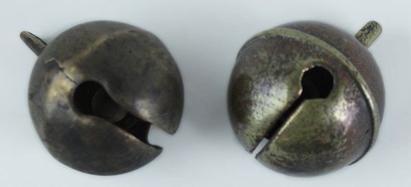 COPPIA DI ANTICHI SONAGLI IN BRONZO