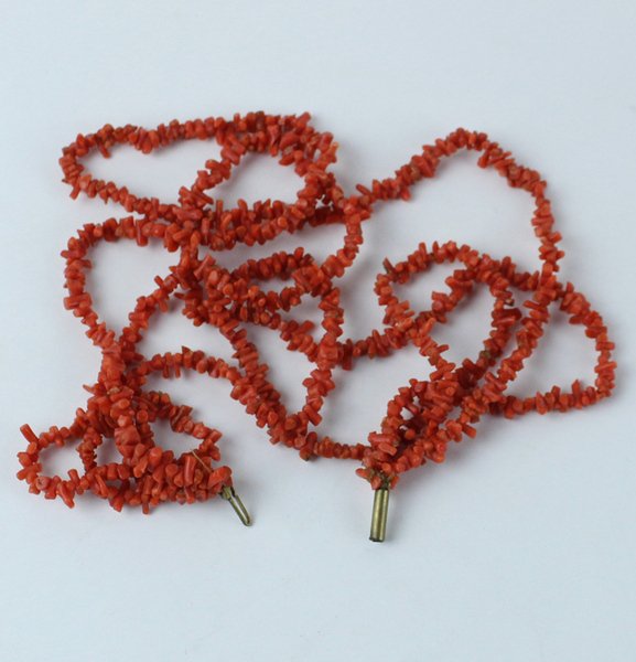 CORALLO ROSSO NATURALE : COLLANA ANTICA 3 FILI. Gr. 36, … | Immagine principale