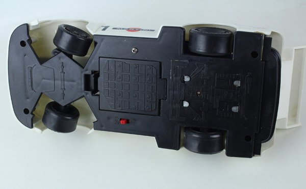 AUTOMODELLO Martini Porsche 935 Turbo 1:16 Identical Scale Battery operated … | Immagine Gallery 5