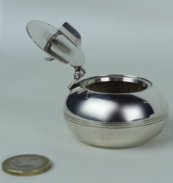 SCATOLETTA OVALE VINTAGE IN METALLO ARGENTATO CM 5,5 H CM … | Immagine Gallery 8