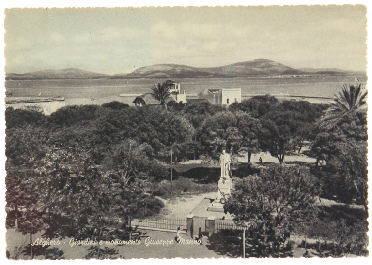 ALGHERO. GIARDINI E MONUMENTO GIUSEPPE MANNO (Cartolina).