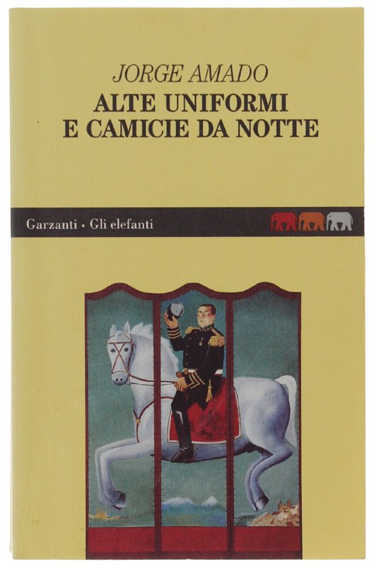 ALTE UNIFORMI E CAMICIE DA NOTTE.