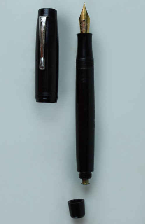 ASTURA Reg n° 53643. Penna stilografica vintage, pennino dorato originale, …