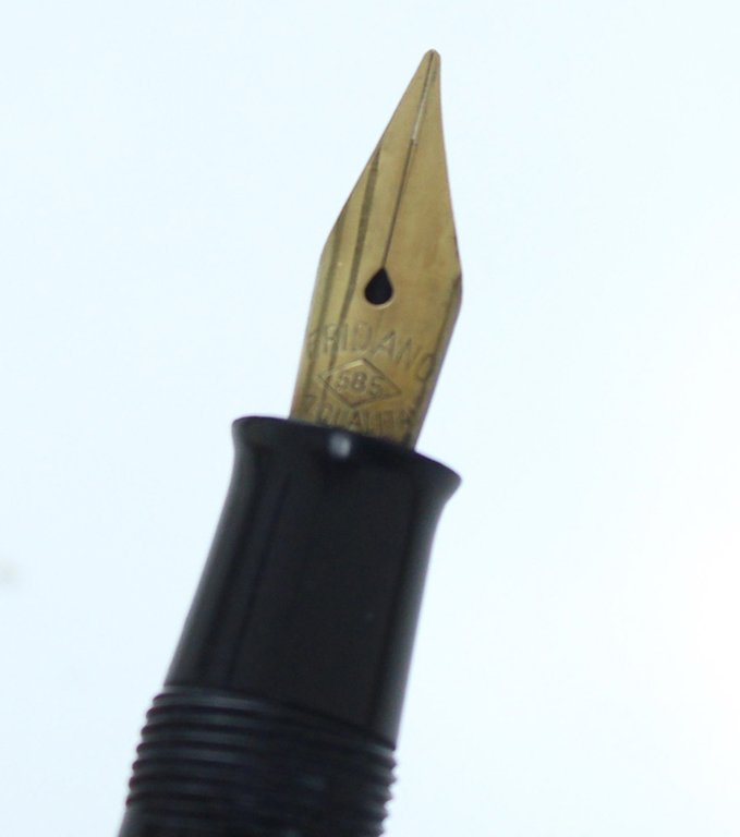 AURORA Selene. Stilografica da borsetta, pennino Eridano oro 585 - …