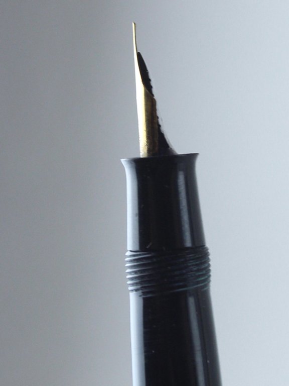 AURORA Selene. Stilografica da borsetta, pennino Eridano oro 585 - …