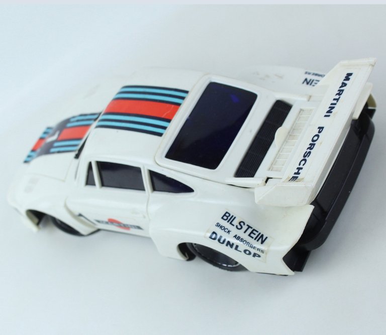 AUTOMODELLO Martini Porsche 935 Turbo 1:16 Identical Scale Battery operated … | Immagine Gallery 8