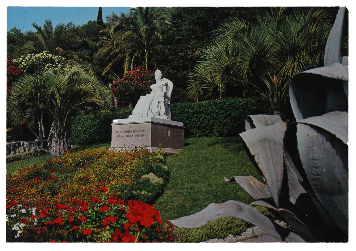 BORDIGHERA - Riviera dei fiori - Statua della Regina Mergherita …