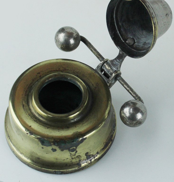 CALAMAIO DA SCRIVANIA CON CHIUSURA AUTOMATICA (bilanciere) vintage - raro.