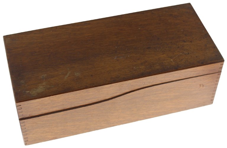 CASSETTA SCHEDARIO CON 700 SCHEDE DI OPERE BIBLIOGRAFICHE DI REFERENZA. | Immagine Gallery 8