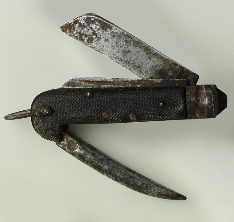 COLTELLINO MILITARE MULTIUSO VINTAGE (chiuso 10 cm ca.) Lieve ossidazione, … | Immagine Gallery 2