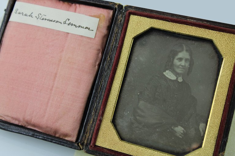Dagherrotipo Daguerrotype ritratto di SARAH STEVENSON LEMMON (1800-1887)
