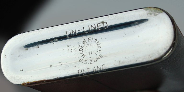 FIASCHETTA TASCABILE (per whisky o gin ?) in metallo cromato …