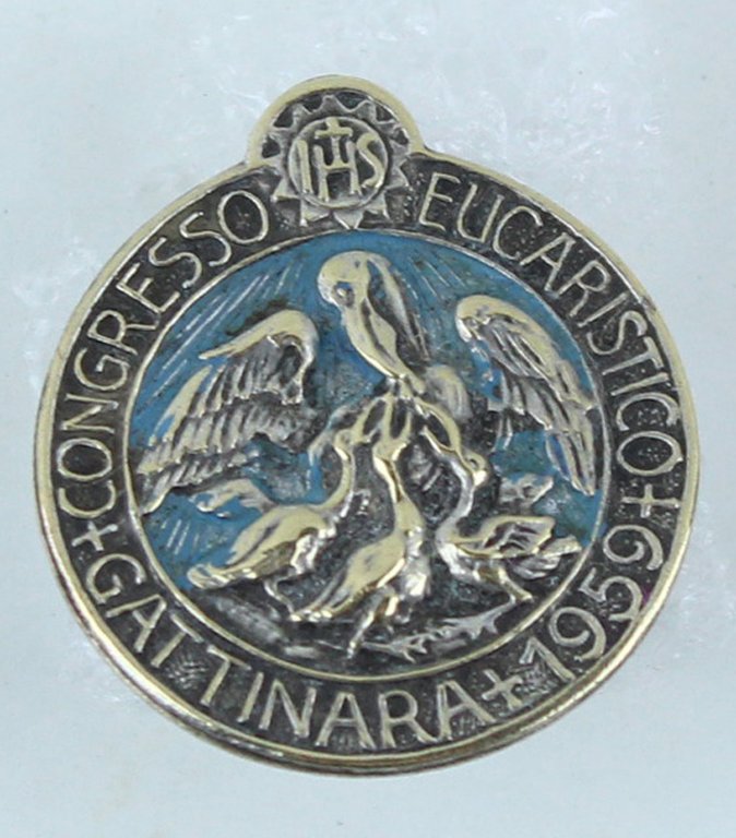GATTINARA - CONGRESSO EUCARISTICO 1959. Distintiva con spilletta.