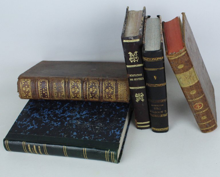 LOTTO 5 LIBRI ANTICHI: 1747-1860 con pregiate legature in pelle. …