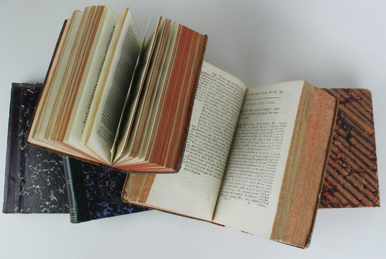 LOTTO 5 LIBRI ANTICHI: 1747-1860 con pregiate legature in pelle. …