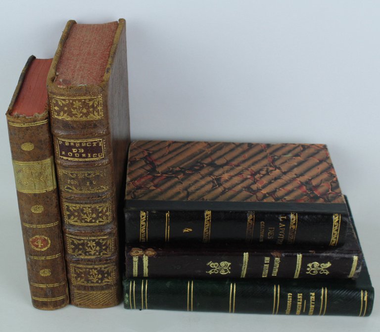 LOTTO 5 LIBRI ANTICHI: 1747-1860 con pregiate legature in pelle. …