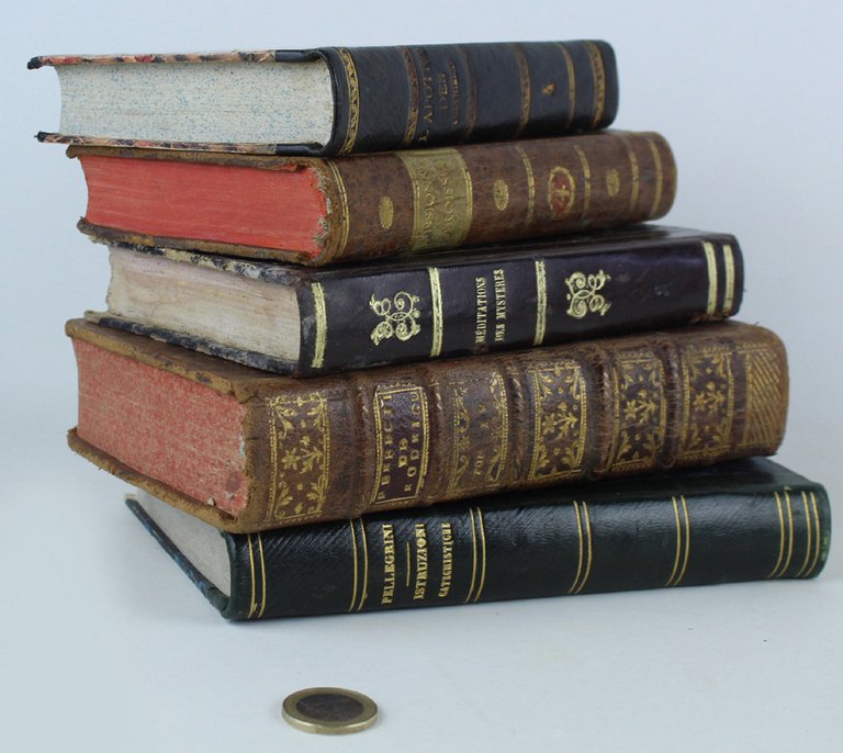 LOTTO 5 LIBRI ANTICHI: 1747-1860 con pregiate legature in pelle. …