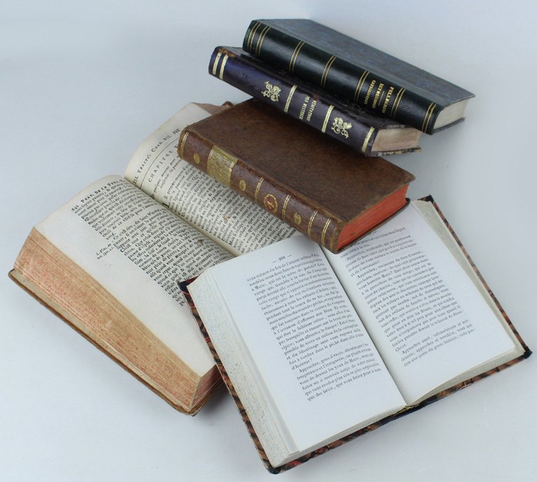 LOTTO 5 LIBRI ANTICHI: 1747-1860 con pregiate legature in pelle. …