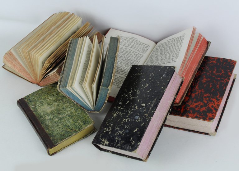 LIBRI ANTICHI: 6 volumi 1662-1829 con preziose legature in pelle/pergamena. …