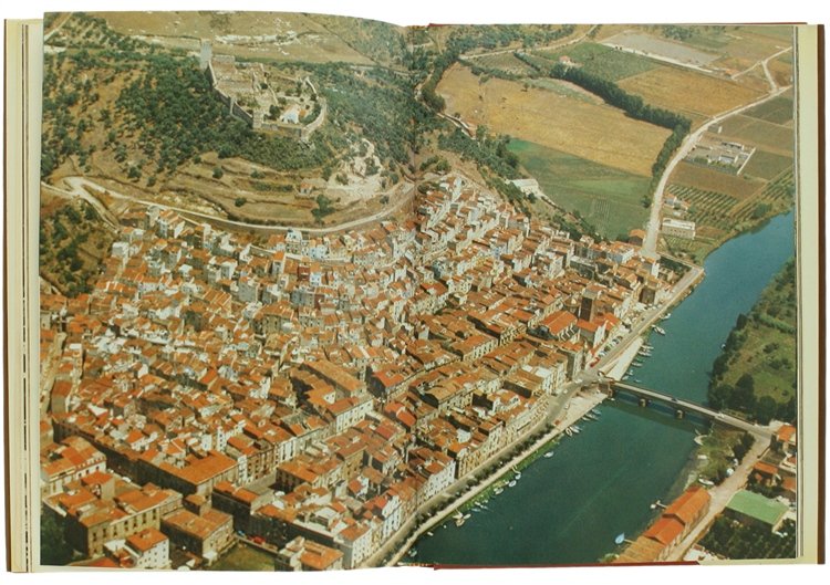 IL CASTELLO DI BOSA.