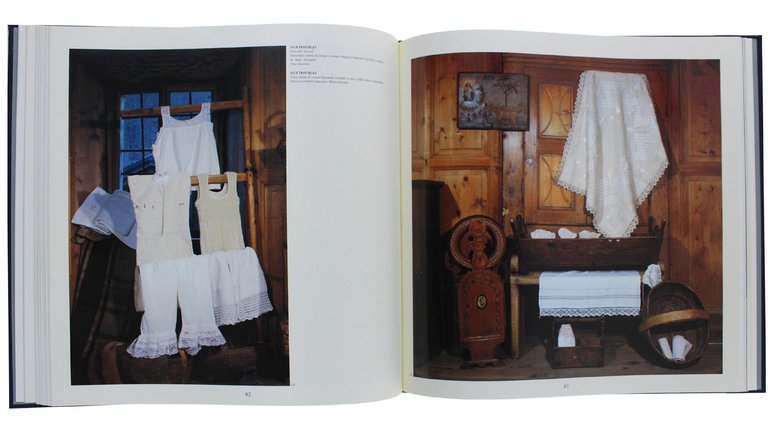IL TEMPO L'EMOZIONE. Costumi antichi della Valle d'Aosta. Fotografie di …
