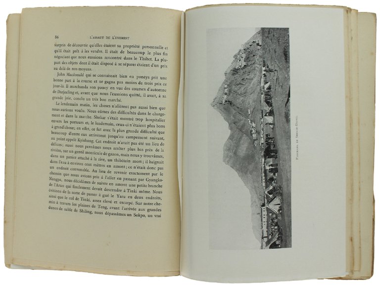 L'ASSAUT DU MONT EVEREST 1922 Avec cartes et illustrations.