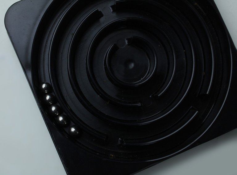 LABYRINTH: GIOCO DA TAVOLO VINTAGE CM 13x13x2