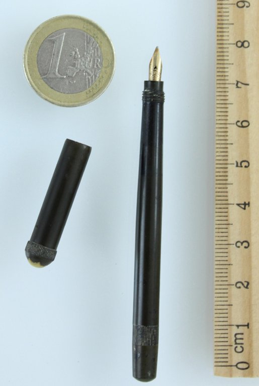 MONT BLANC stilografica "Micro" pennino oro retrattile lunga 83 mm …
