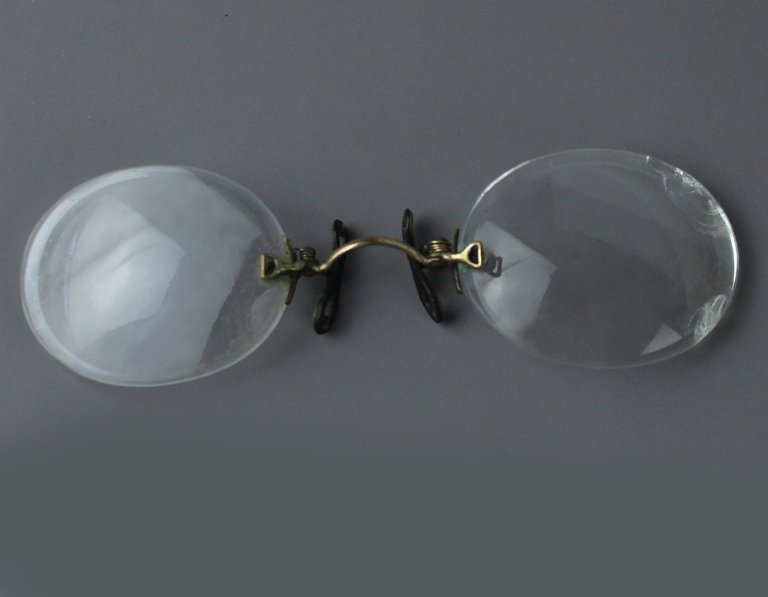 OCCHIALI PINCE-NEZ ANTICHI