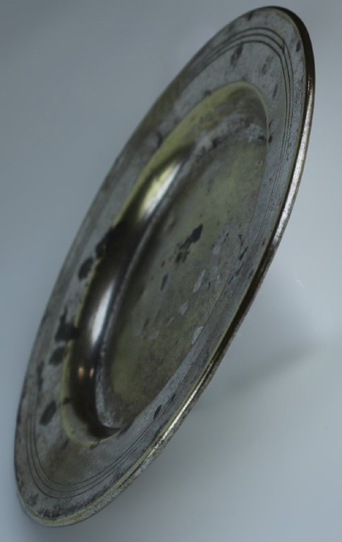 PIATTINO ANTICO IN OTTONE ARGENTATO Diametro cm 13