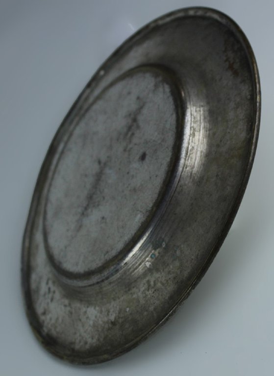 PIATTINO ANTICO IN OTTONE ARGENTATO Diametro cm 13