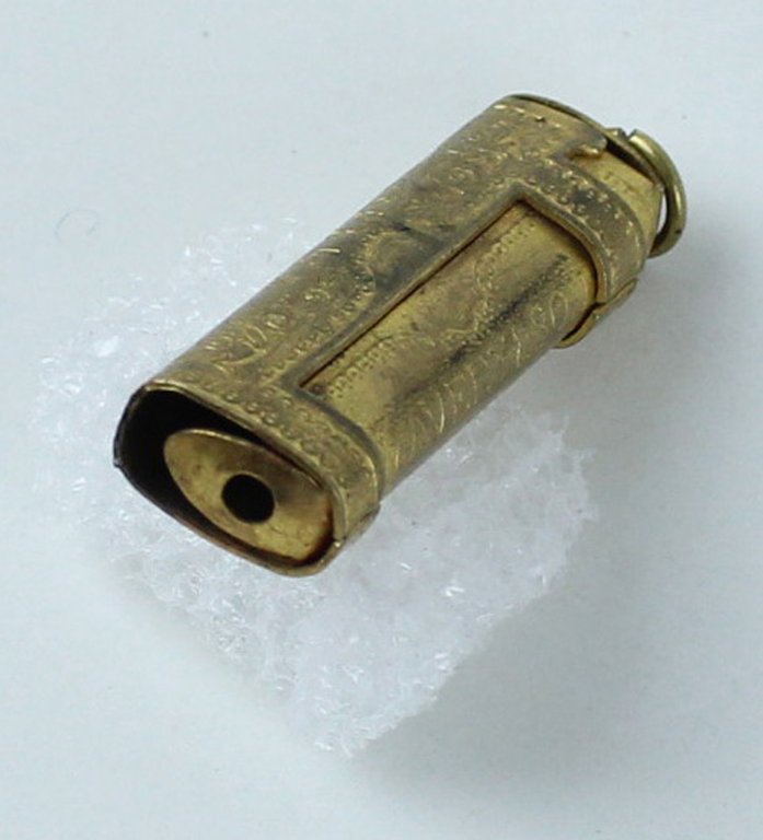 POCKET PIN CASE: ANTICO ASTUCCIO TASCABILE PER AGHI. | Immagine Gallery 6