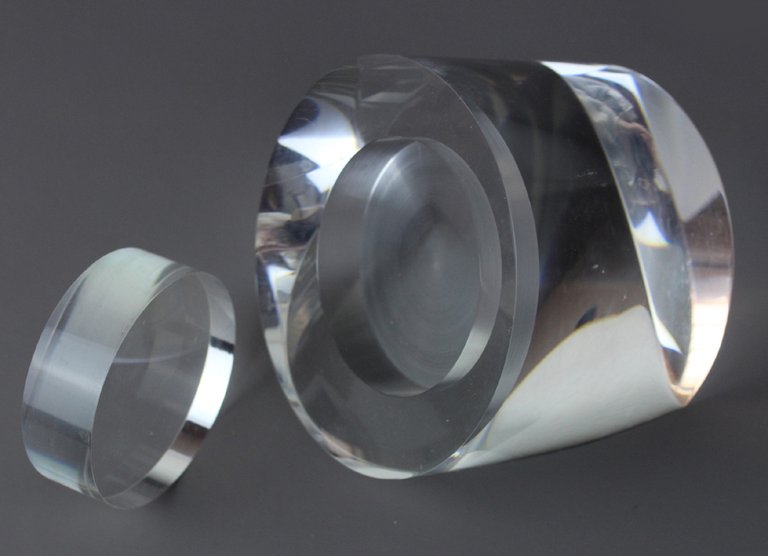 PORTAFOTO DESIGN DA TAVOLO : CILINDRO PLEXIGLAS CM 11x10x9 CIRCA