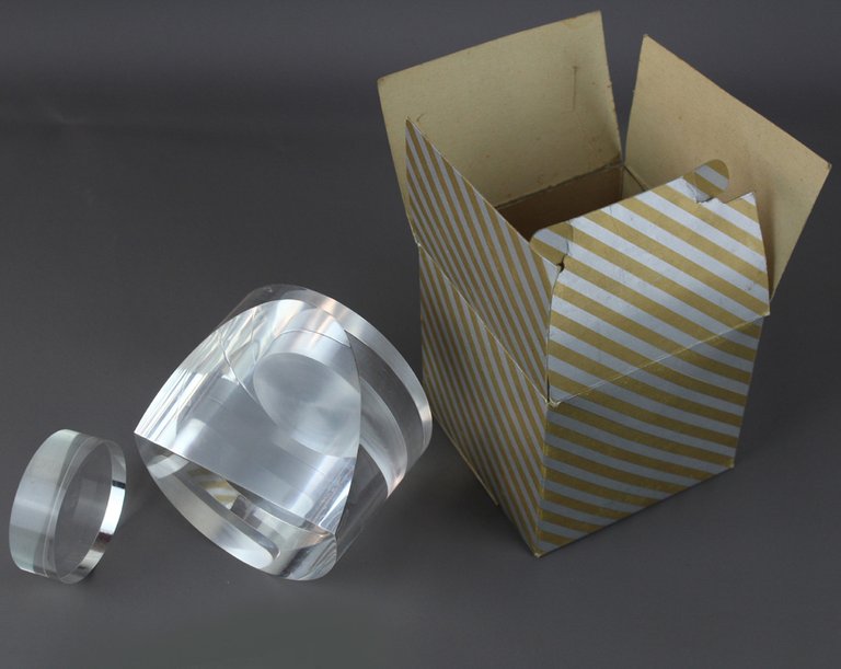 PORTAFOTO DESIGN DA TAVOLO : CILINDRO PLEXIGLAS CM 11x10x9 CIRCA