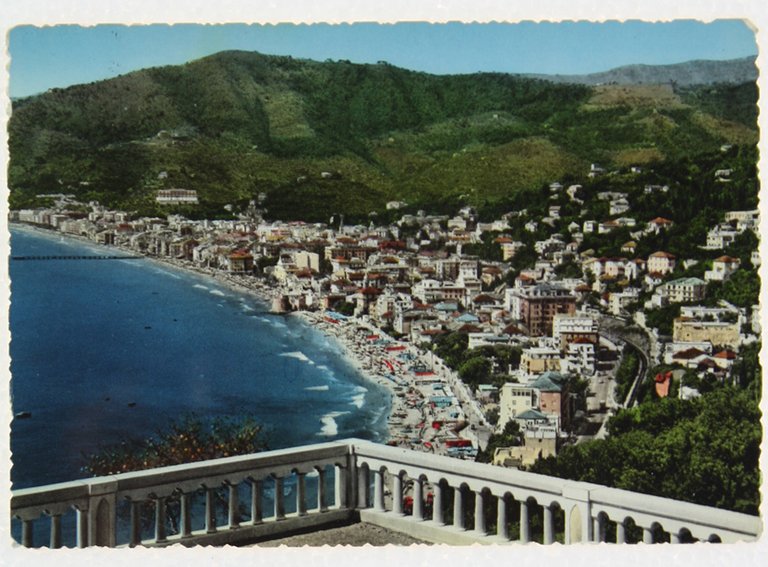 RIVIERA DEI FIORI - Alassio (Cartolina).