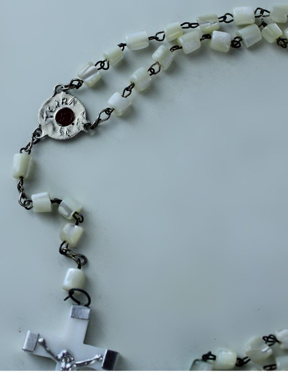 ROSARIO VINTAGE "JERUSALEM" MADREPERLA CON RELIQUIA DI TERRA SANTA | Immagine Gallery 6