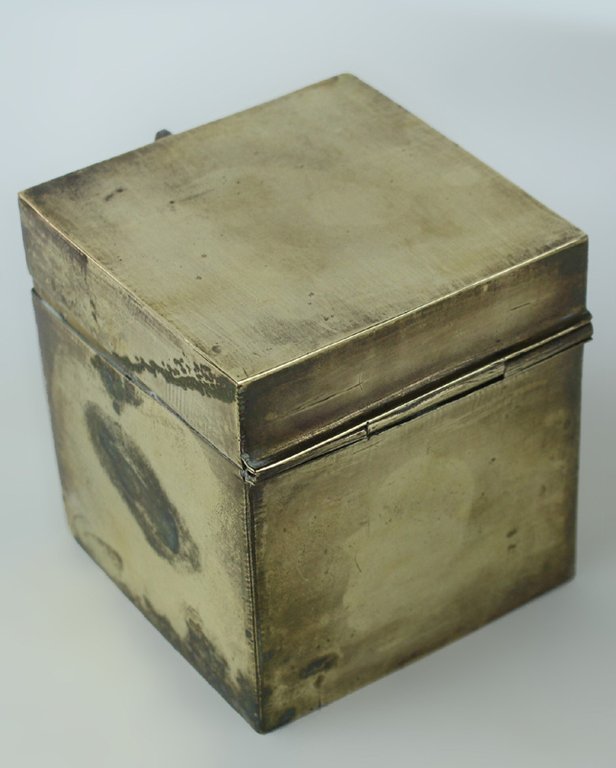 SCATOLA COFANETTO IN OTTONE cm 7,8x7,8x8.