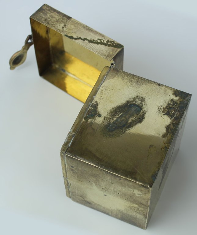 SCATOLA COFANETTO IN OTTONE cm 7,8x7,8x8.